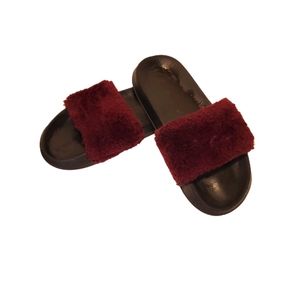 Barerun Furry Slippers Burgandy or Maroon